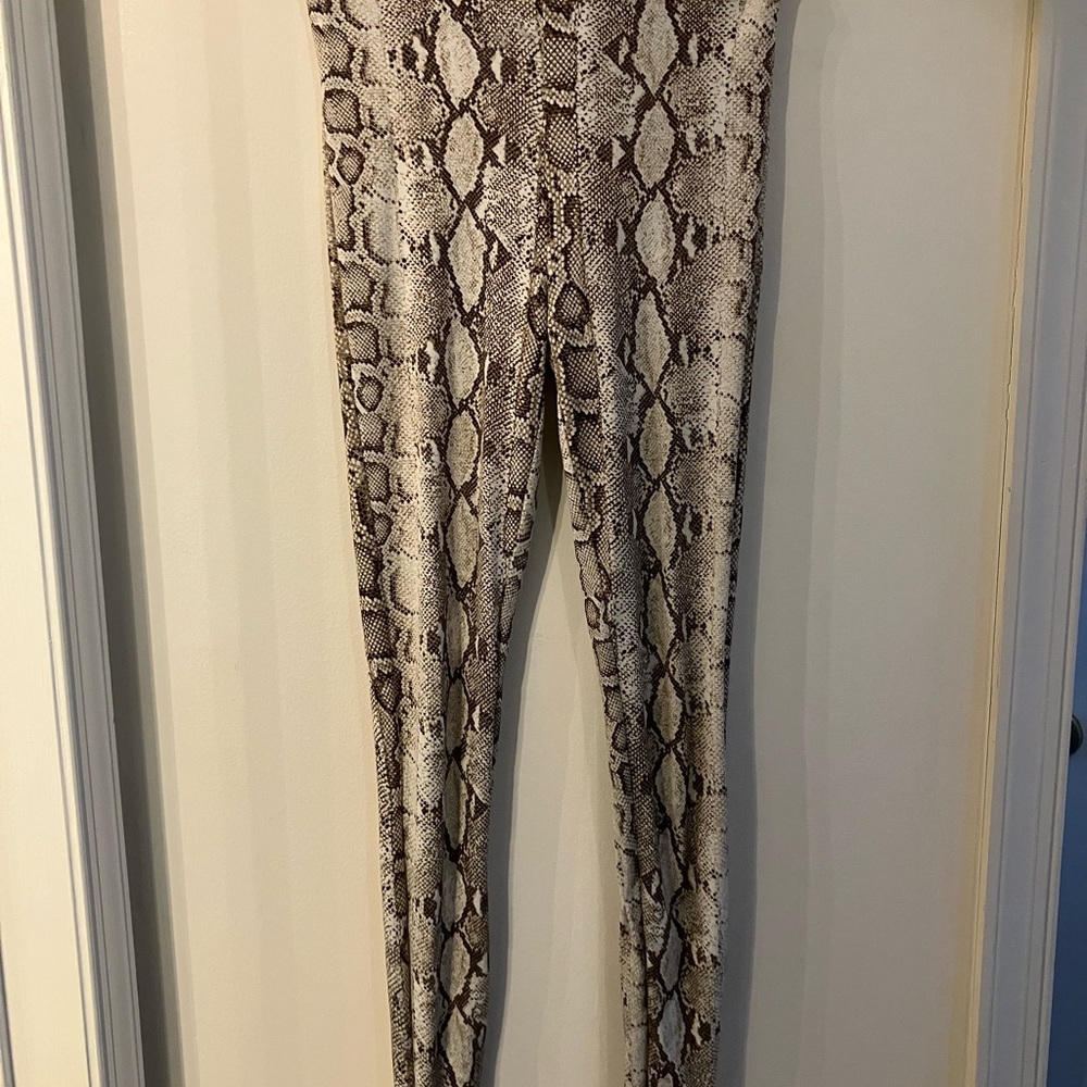 Naked Wardrobe Brown and Cream Patterned Leggings